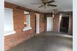 16 N Main St, London, OH 43140 - Photo 3