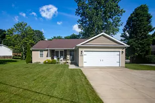 39 S Highland Ct, Howard, OH 43028 - Photo 1