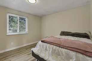 1745 Rivermont Rd, Columbus, OH 43223 - Photo 25