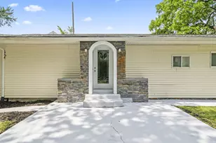 1404 Waggoner Rd, Reynoldsburg, OH 43068 - Photo 15