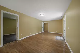 1404 Waggoner Rd, Reynoldsburg, OH 43068 - Photo 27