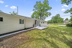 1404 Waggoner Rd, Reynoldsburg, OH 43068 - Photo 11