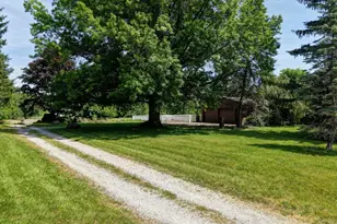 3973 Wadsworth Rd, Norton, OH 44203 - Photo 11