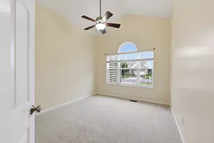 2830 Abbey Knoll Dr, Lewis Center, OH 43035 - Photo 15