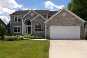 2830 Abbey Knoll Dr, Lewis Center, OH 43035 - Photo 1