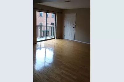 18 W Russell Street, Columbus, OH 43215 - Photo 3