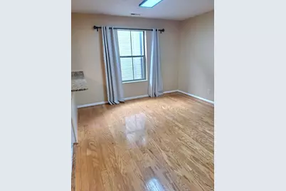 18 W Russell Street, Columbus, OH 43215 - Photo 9