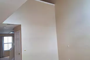 18 W Russell St, Columbus, OH 43215 - Photo 9