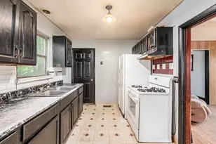 324 Wrexham Ave, Columbus, OH 43223 - Photo 11