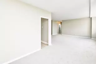 1620 E Broad St, Columbus, OH 43203 - Photo 9