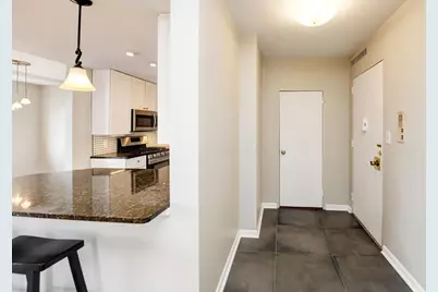 1620 E Broad Street #402, Columbus, OH 43203 - Photo 3