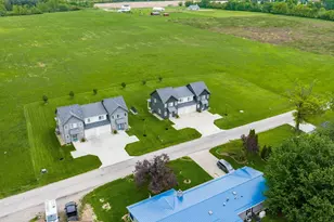 13680 Rosewood Dr NE, Thornville, OH 43076 - Photo 1