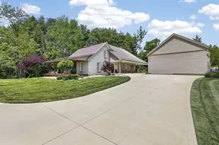 1123 Falls Rd, Bainbridge, OH 45612 - Photo 7
