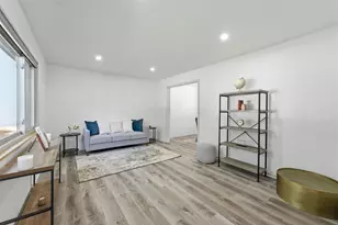 5446 Blue Ash Rd, Columbus, OH 43229 - Photo 5