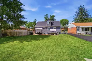 1041 Loring Rd, Columbus, OH 43224 - Photo 33