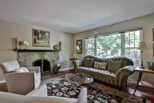 286 Beverly Pl, Worthington, OH 43085 - Photo 9