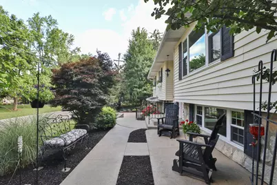 286 Beverly Place, Worthington, OH 43085 - Photo 5