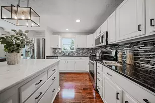 1587 England Dr, Columbus, OH 43240 - Photo 15