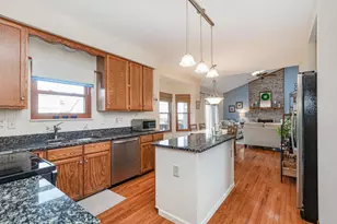 3766 Pleasantbrook Dr, Hilliard, OH 43026 - Photo 7