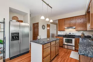 3766 Pleasantbrook Dr, Hilliard, OH 43026 - Photo 9