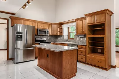 100 E Dublin Granville Road, Worthington, OH 43085 - Photo 19