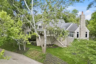 2950 Linkbury Ln, Upper Arlington, OH 43221 - Photo 1