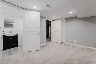 72 Garden Rd, Columbus, OH 43214 - Photo 35