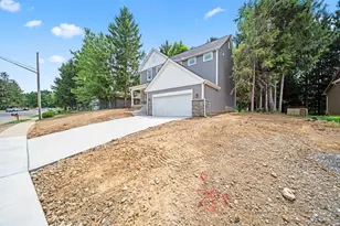 1612 Whispering Pine Ln, Bellefontaine, OH 43311 - Photo 3