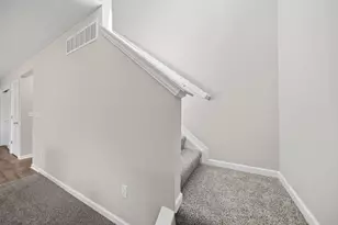 908 Eastern Ave, Bellefontaine, OH 43311 - Photo 25
