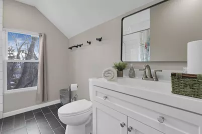 115 W Central Avenue, Delaware, OH 43015 - Photo 45
