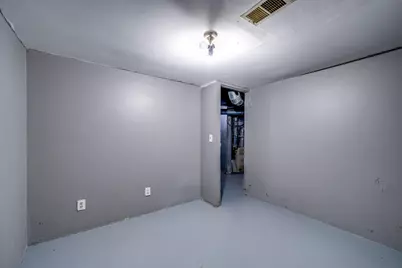 3052 Medina Avenue, Columbus, OH 43224 - Photo 25