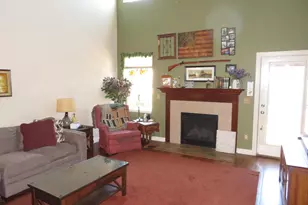 945 Farmington Ln, Delaware, OH 43015 - Photo 9