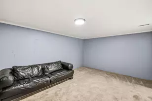 8193 Newark Ave, Westerville, OH 43081 - Photo 21