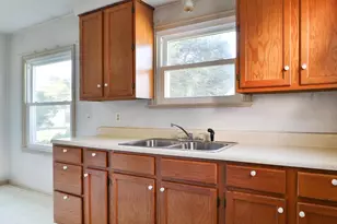 375 E Royal Forest Blvd, Columbus, OH 43214 - Photo 25