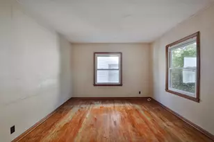 375 E Royal Forest Blvd, Columbus, OH 43214 - Photo 9