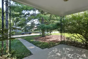 375 E Royal Forest Blvd, Columbus, OH 43214 - Photo 3