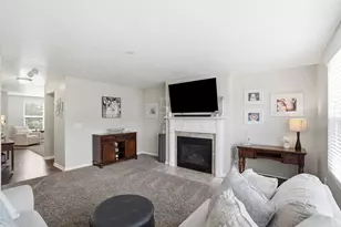 136 Halcyon Dr, Pataskala, OH 43062 - Photo 7