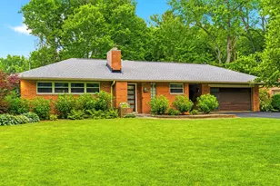 2781 Stratford Dr, Upper Arlington, OH 43220 - Photo 3