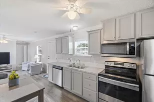 817 Janice Pkwy, Columbus, OH 43223 - Photo 17