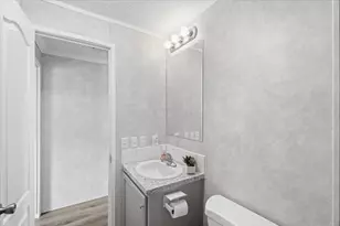 817 Janice Pkwy, Columbus, OH 43223 - Photo 33