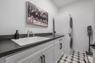 2254 Walnut Wy, Lewis Center, OH 43035 - Photo 47