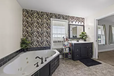325 Carroll Eastern Road NE, Lancaster, OH 43130 - Photo 23