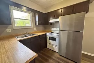 2621 Woodsedge Rd, Columbus, OH 43224 - Photo 5