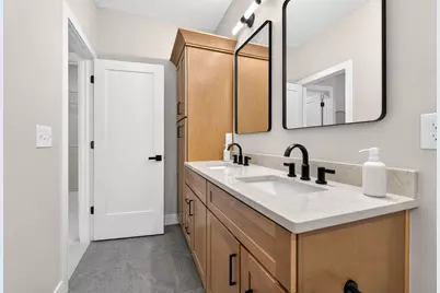 977 Oak Street, Columbus, OH 43205 - Photo 25