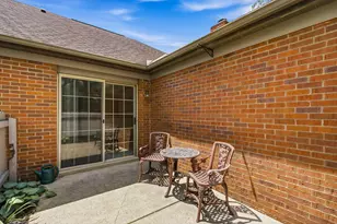 5831 Locbury Ln, Dublin, OH 43016 - Photo 31