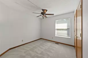 7450 Oakmeadows Dr, Columbus, OH 43085 - Photo 29