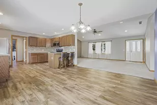 2039 Oakview Dr, Urbana, OH 43078 - Photo 13