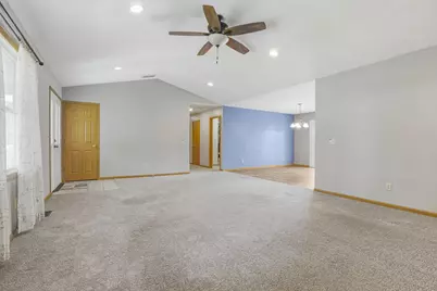 2039 Oakview Drive, Urbana, OH 43078 - Photo 11