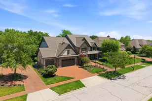 4551 Hirth Hill Rd E, Grove City, OH 43123 - Photo 5