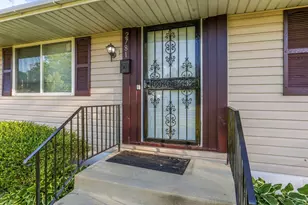 2781 Kenilworth Rd, Columbus, OH 43219 - Photo 5